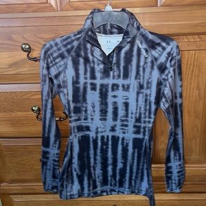 Under Armour fitted cold gear long sleeve